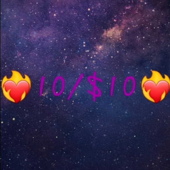 10/$10❤️🔥 Pac-man googly eye video game dainty gold necklace - Picture 3 of 3